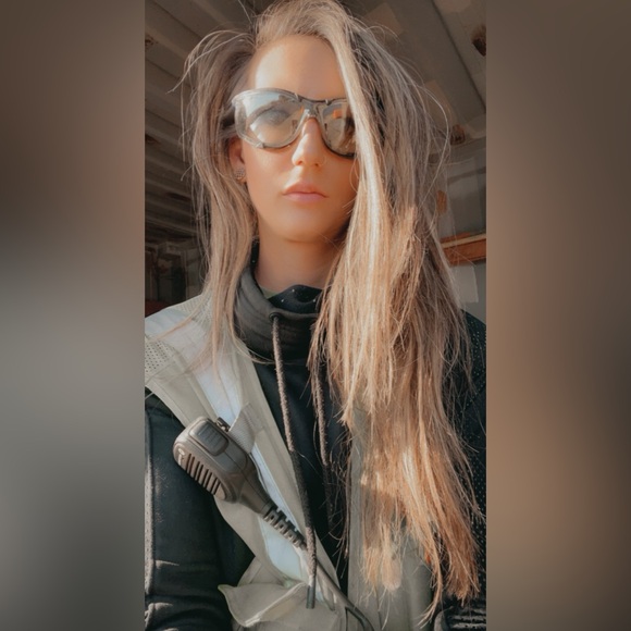 Meet your Posher, Ashley - Picture 1 of 4